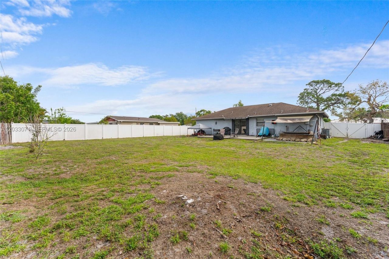 2239 Lotus Rd , North Fort Myers, FL 33905 Photo