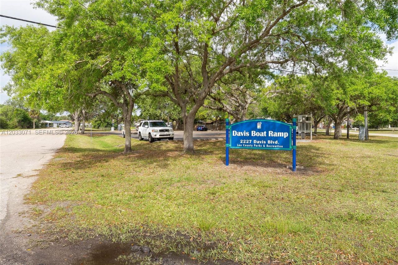 2239 Lotus Rd , North Fort Myers, FL 33905 Photo