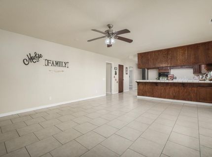 9244 Rogers Rd, Sacramento, CA 95829 Photo