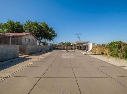 9244 Rogers Rd, Sacramento, CA 95829 Photo