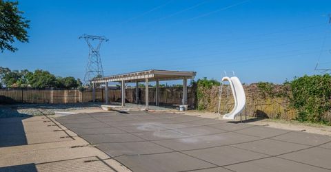 9244 Rogers Rd, Sacramento, CA 95829 Photo