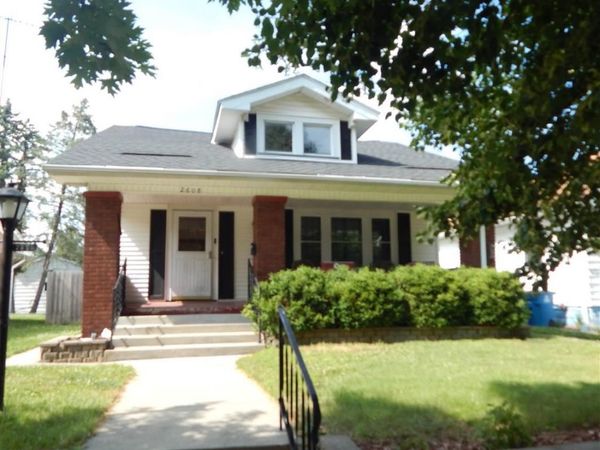 2608 College Avenue, Terre Haute, IN 47803