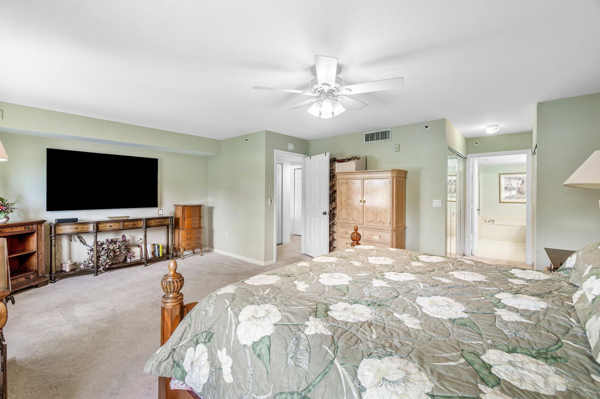 12560 Majesty Circle, Unit 104, Boynton Beach, FL 33437 Photo