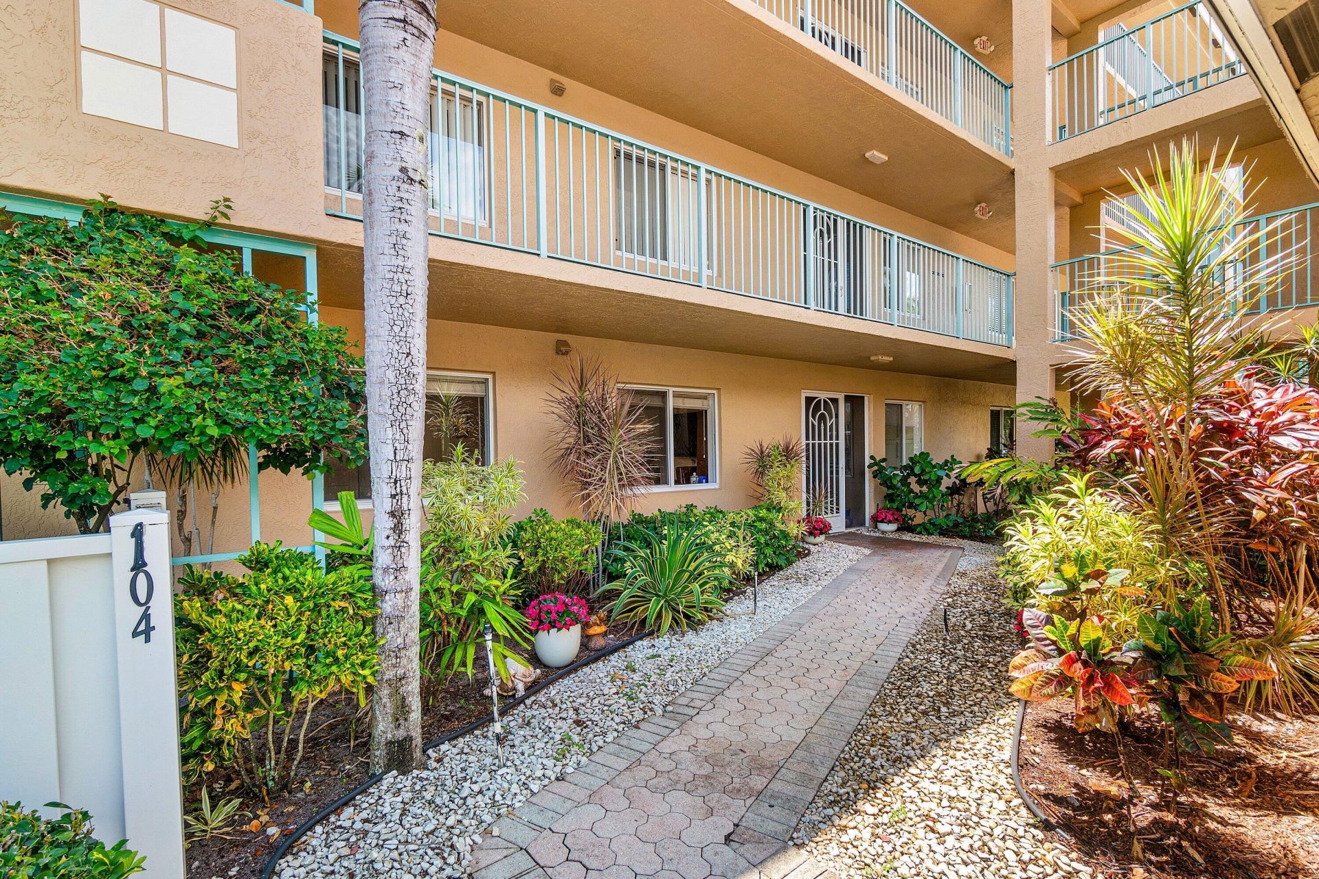 12560 Majesty Circle, Unit 104, Boynton Beach, FL 33437 Photo