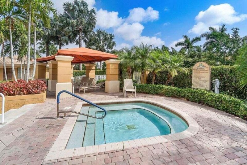 12560 Majesty Circle, Unit 104, Boynton Beach, FL 33437 Photo