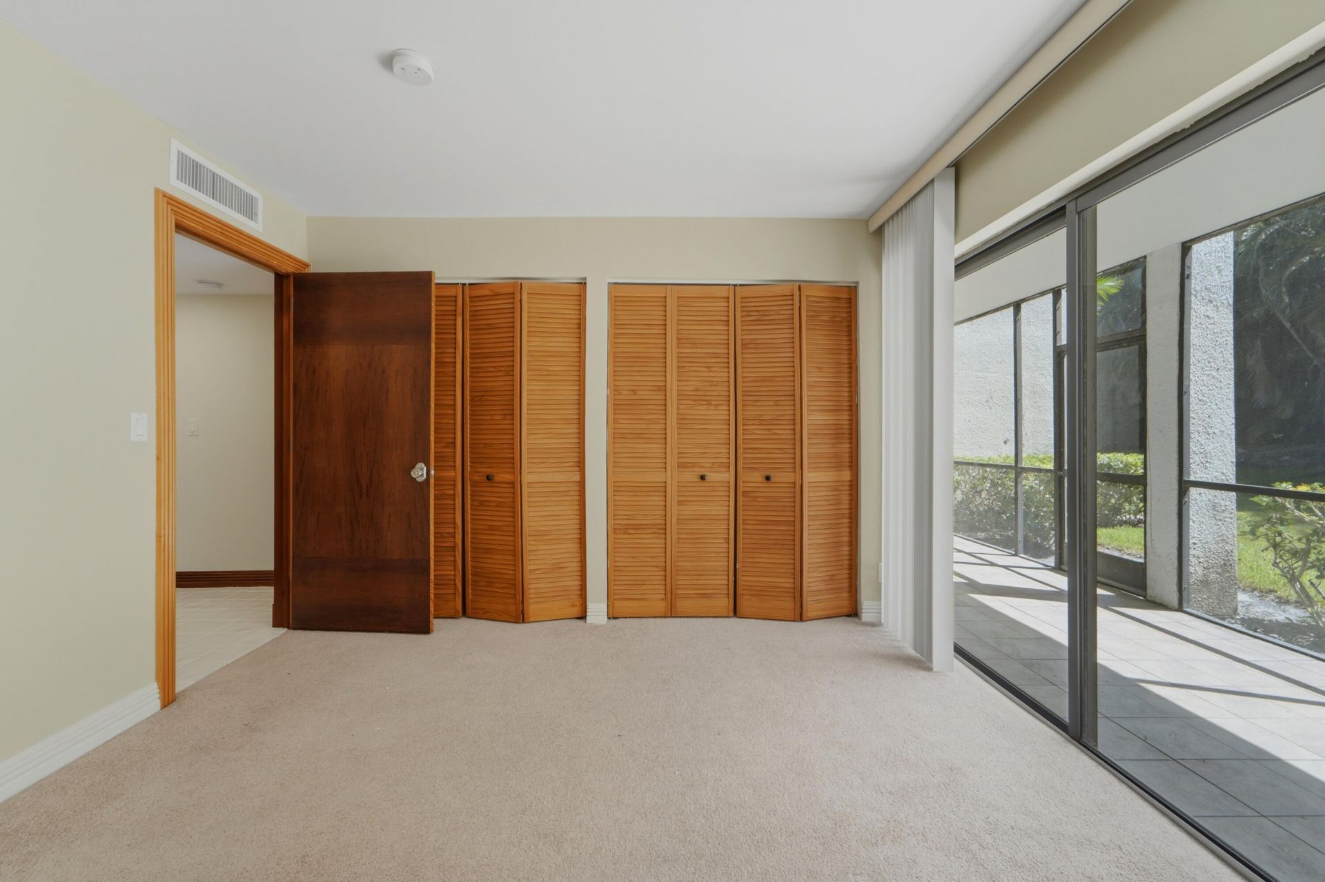 1700 Presidential Way, Unit 103, West Palm Beach, FL 33401 Photo