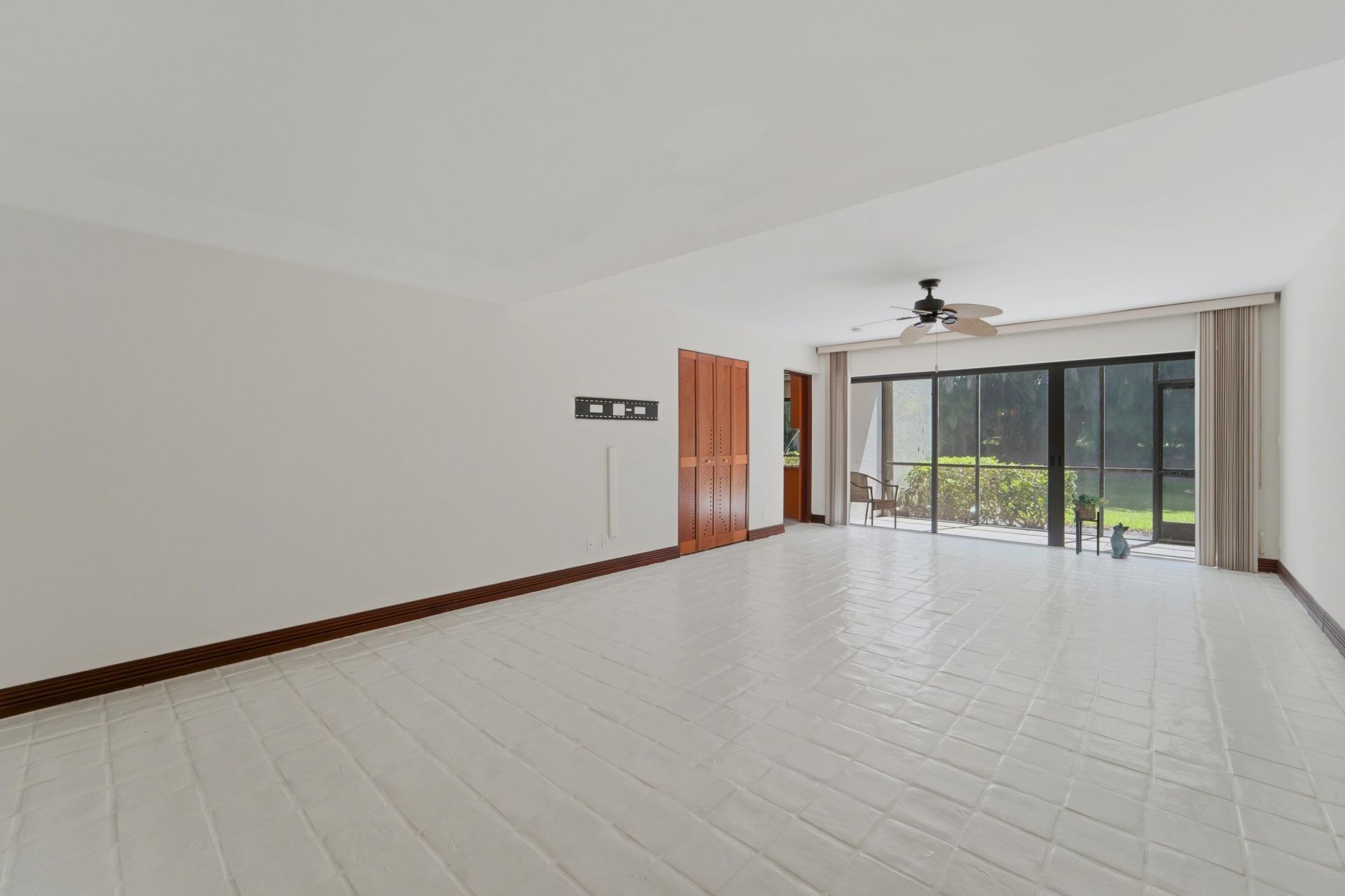 1700 Presidential Way, Unit 103, West Palm Beach, FL 33401 Photo