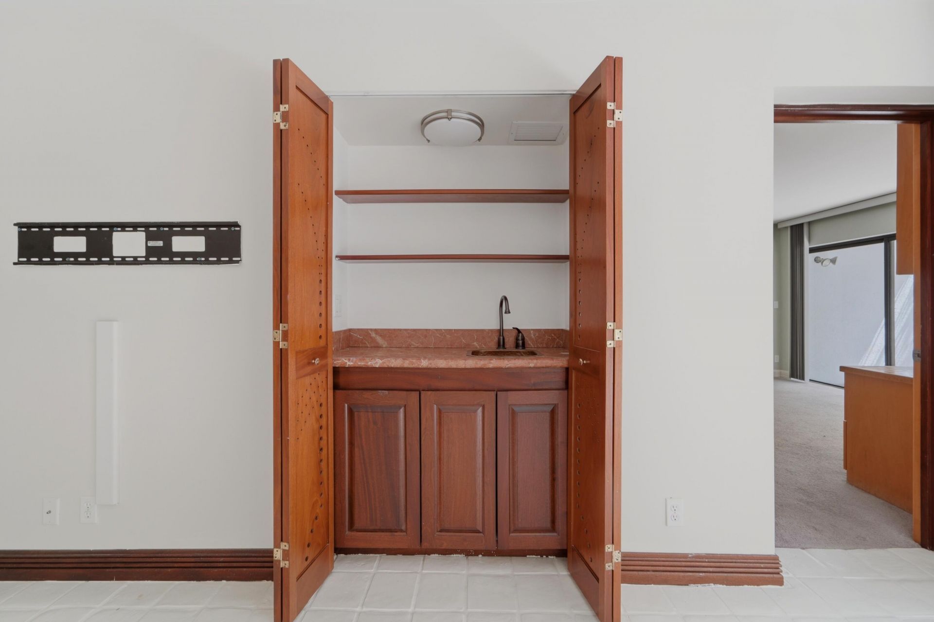 1700 Presidential Way, Unit 103, West Palm Beach, FL 33401 Photo