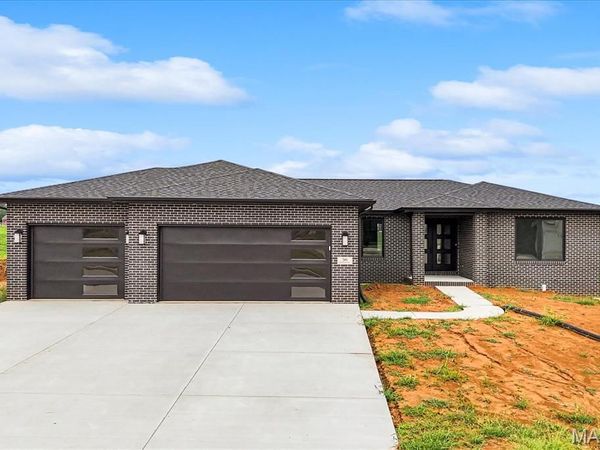 516 Hayden Drive, Waterloo, IL 62298