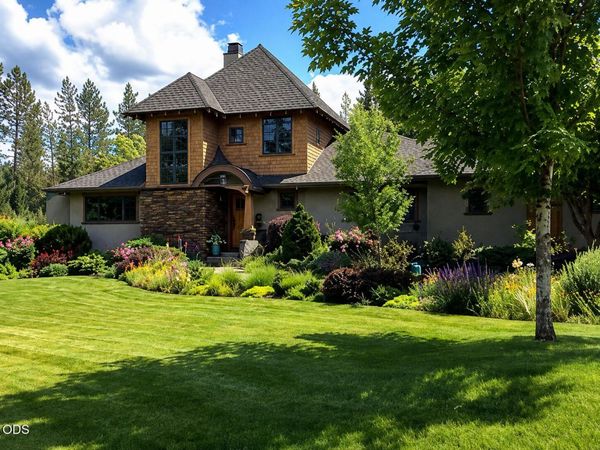 693 Horizon Hills Road, Williams, OR 97544