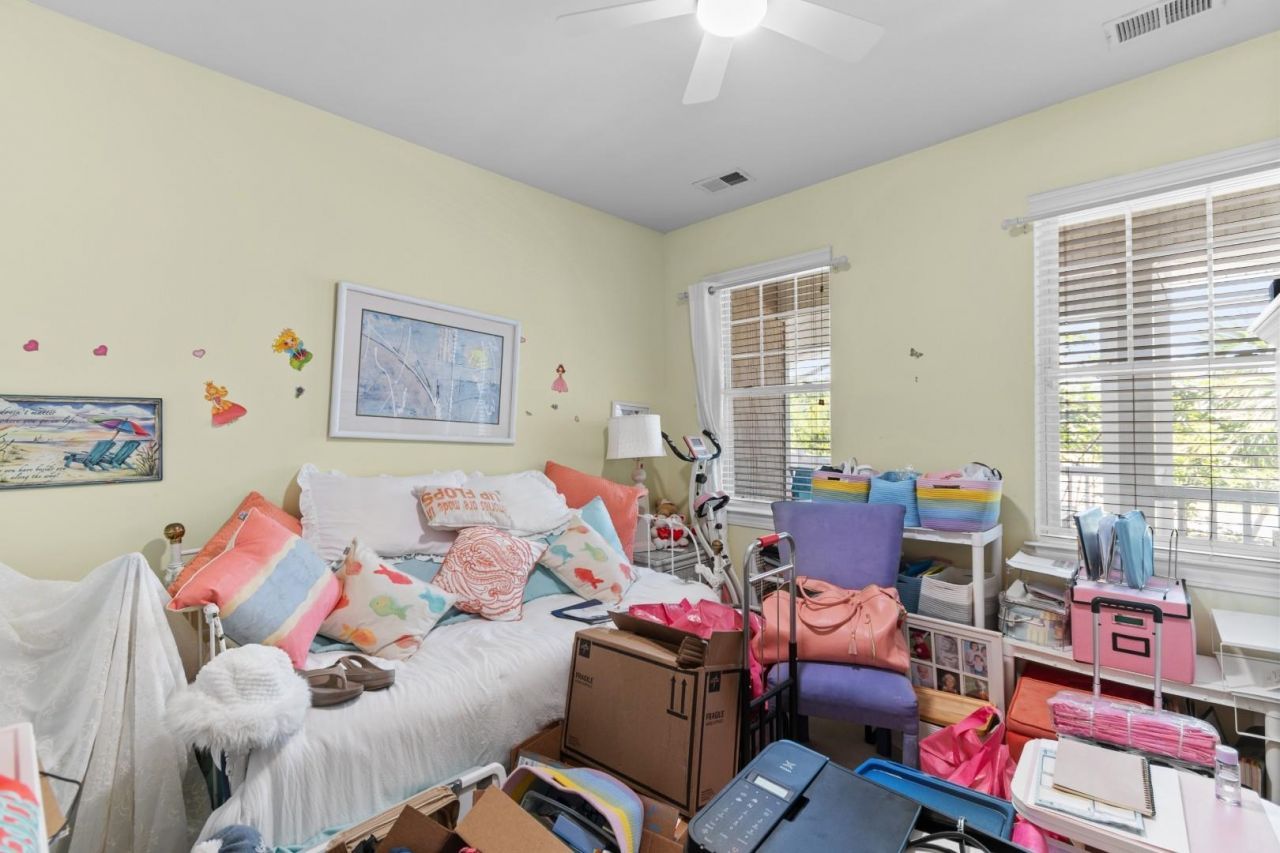 700 Pickering Dr.  Photo 17