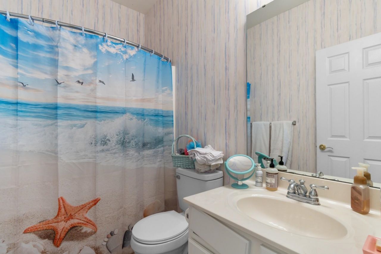 700 Pickering Dr.  Photo 18