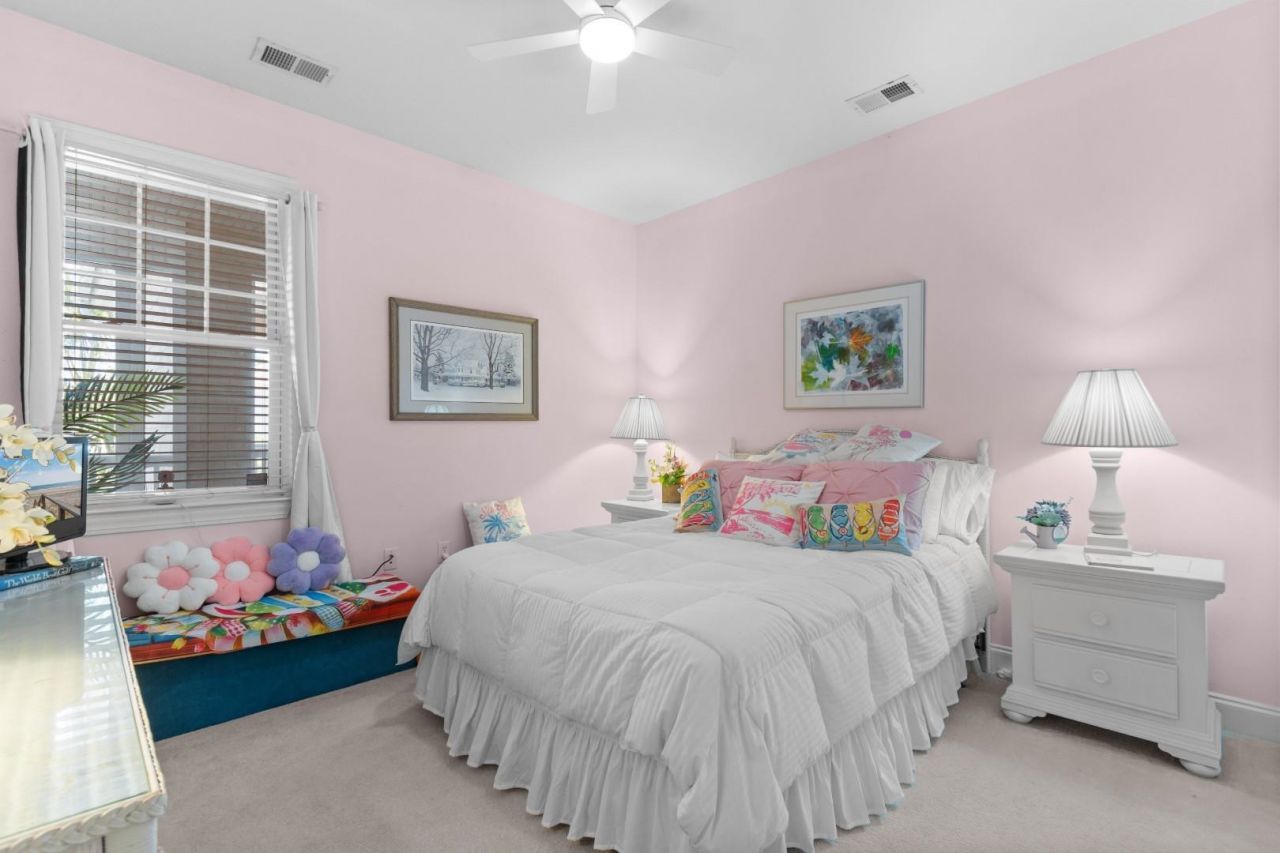 700 Pickering Dr.  Photo 19