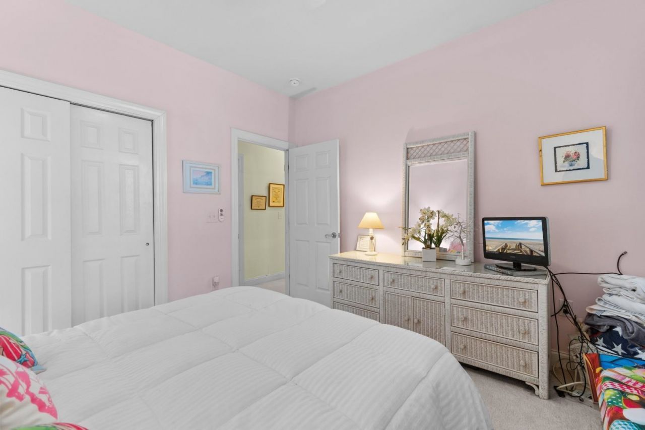 700 Pickering Dr.  Photo 20