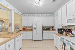 700 Pickering Dr.  photo 4
