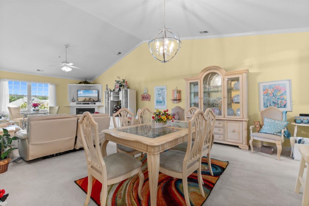 700 Pickering Dr.  Photo 8