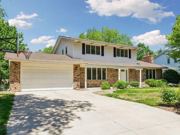 6016 Eden Prairie Road, Edina, MN 55436