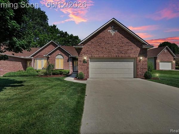 1521 Rio Grande Court, Flint Twp, MI 48532