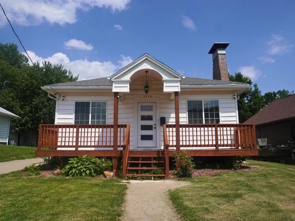 2114 ROSS ST, Sioux City, IA 51103