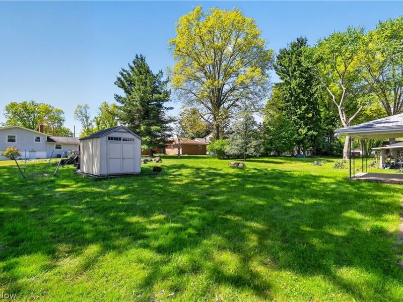 515 Murray Hill Drive, Youngstown, OH 44505 Photo 24