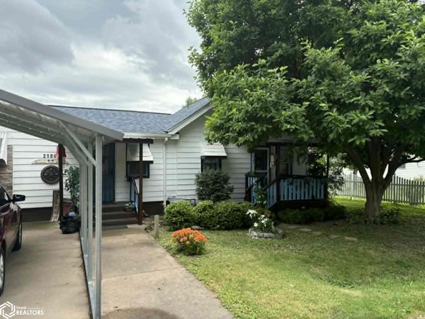 2104 Melvin Avenue, Burlington, IA 52601