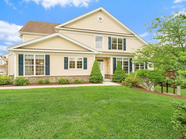 1 Avebury, Unit 31, Marlborough, MA 01752