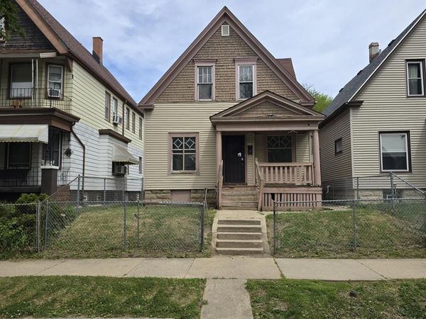 2836 N 25th STREET, Milwaukee, WI 53206