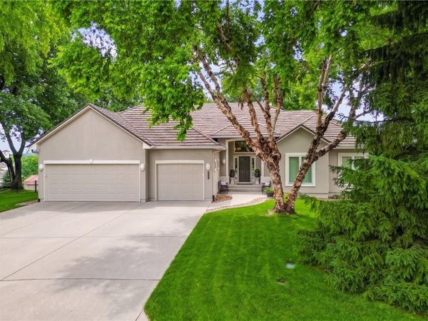 4317 NE Maplegate Court, Lee's Summit, MO 64064