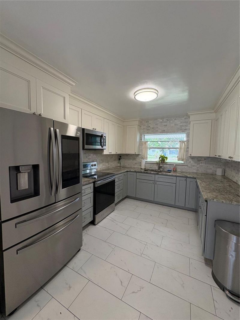 1790 Russell Drive N, Saint Petersburg, FL 33710 Photo