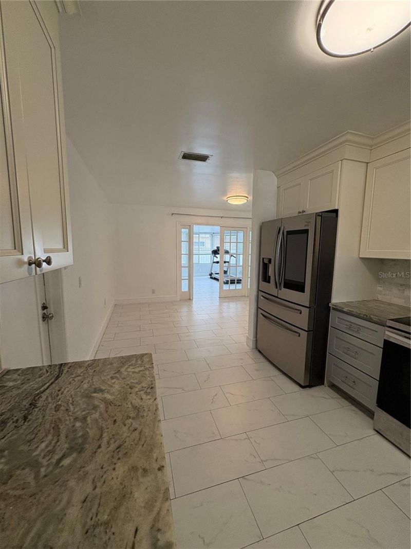 1790 Russell Drive N, Saint Petersburg, FL 33710 Photo