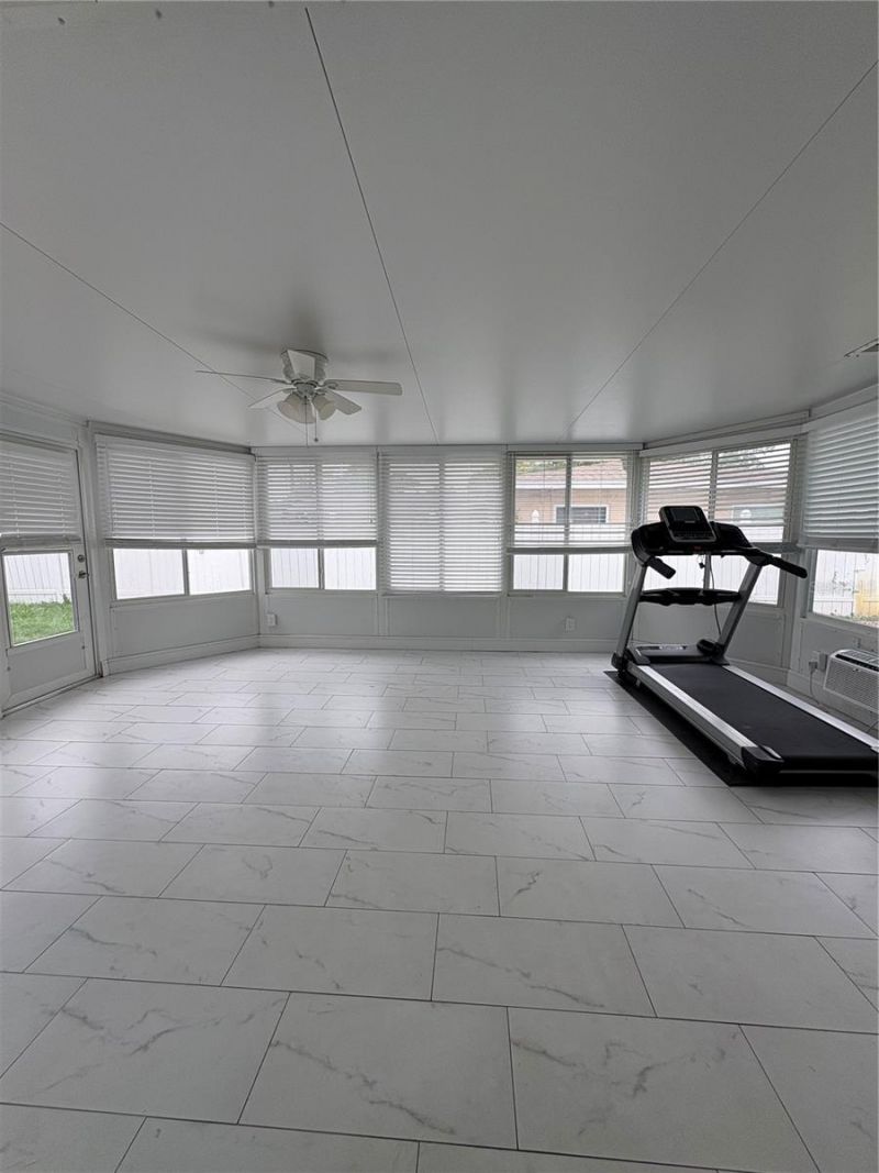 1790 Russell Drive N, Saint Petersburg, FL 33710 Photo