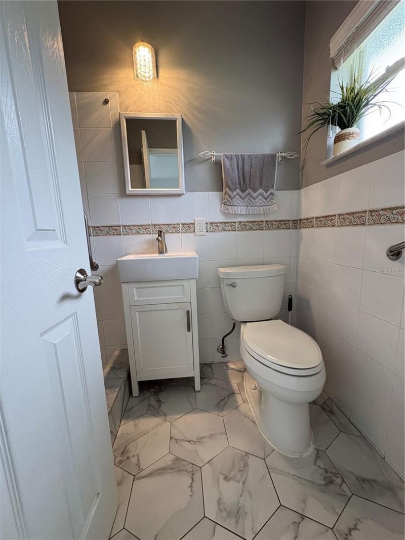 1790 Russell Drive N, Saint Petersburg, FL 33710 Photo