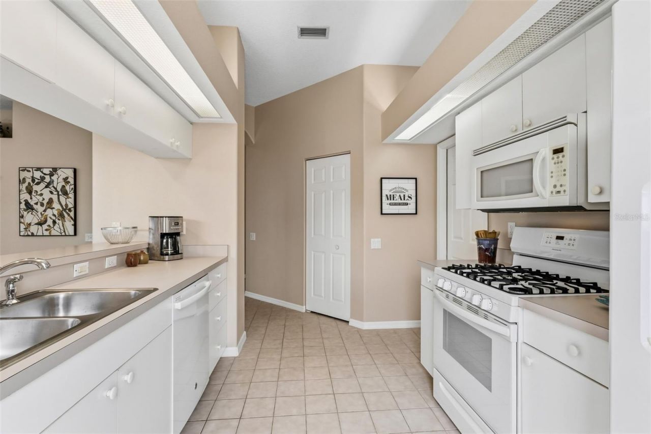 8752 52nd Drive E, Bradenton, FL 34211 Photo