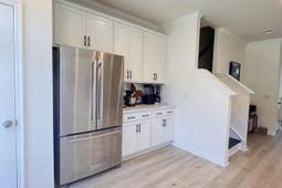 620 Southview Lane photo 4