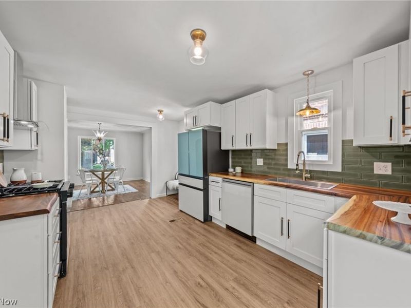 1913 Staunton Road, Cleveland Heights, OH 44118 Photo 11