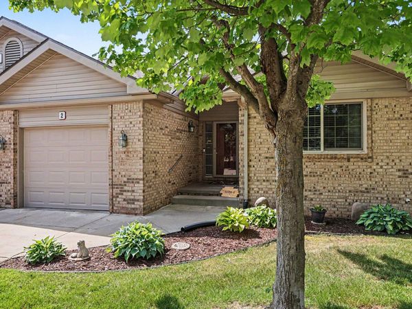 22280 Quail Run Circle, Unit 2, South Lyon, MI 48178