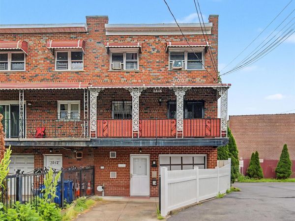 1010 E 233rd Street , Bronx, NY 10466