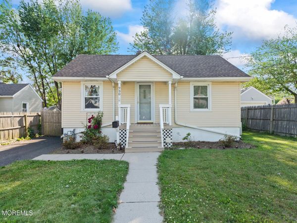 930 Woodmere Drive, Cliffwood Beach, NJ 07735