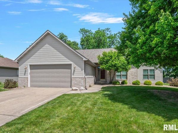 114 Winter Park Drive, Chatham, IL 62629