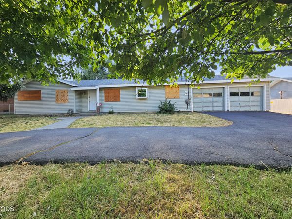 2535 Madison Street, Klamath Falls, OR 97603