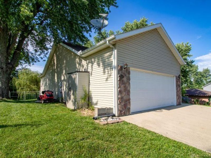 57 Iceland Drive, Eaton, OH 45320 Photo 39