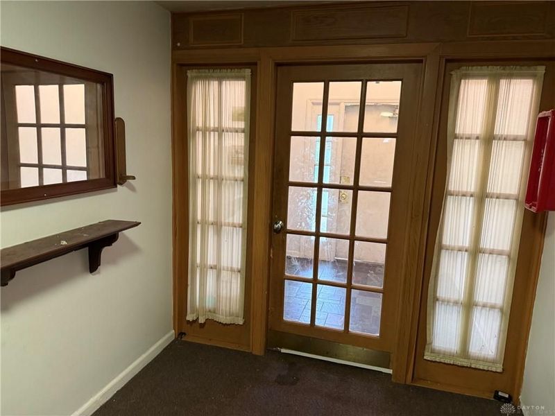 3303 Riverside Drive, Dayton, OH 45405 Photo 2