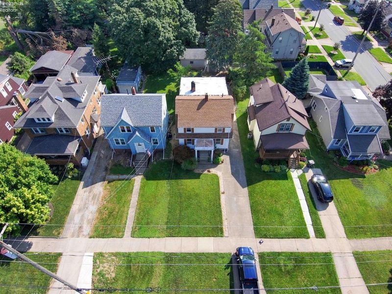 2130 Columbus, Sandusky, OH 44870 Photo 69