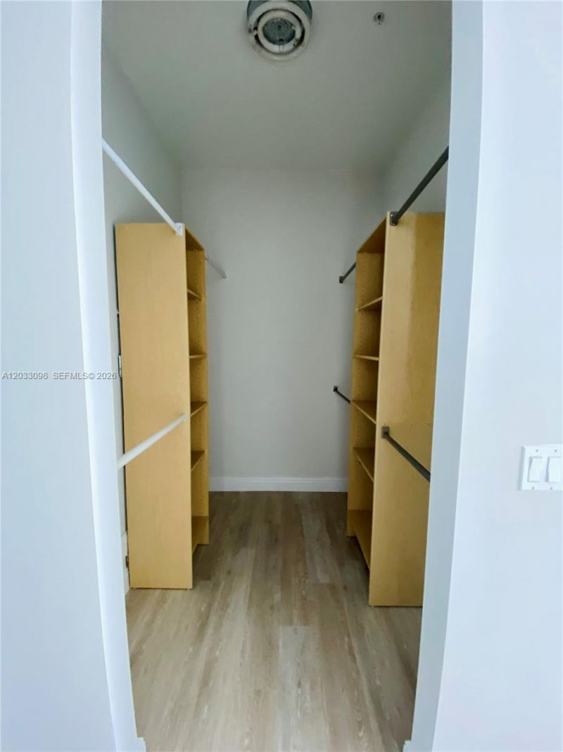 185 SW 7th St , Unit 4311, Miami, FL 33130 Photo