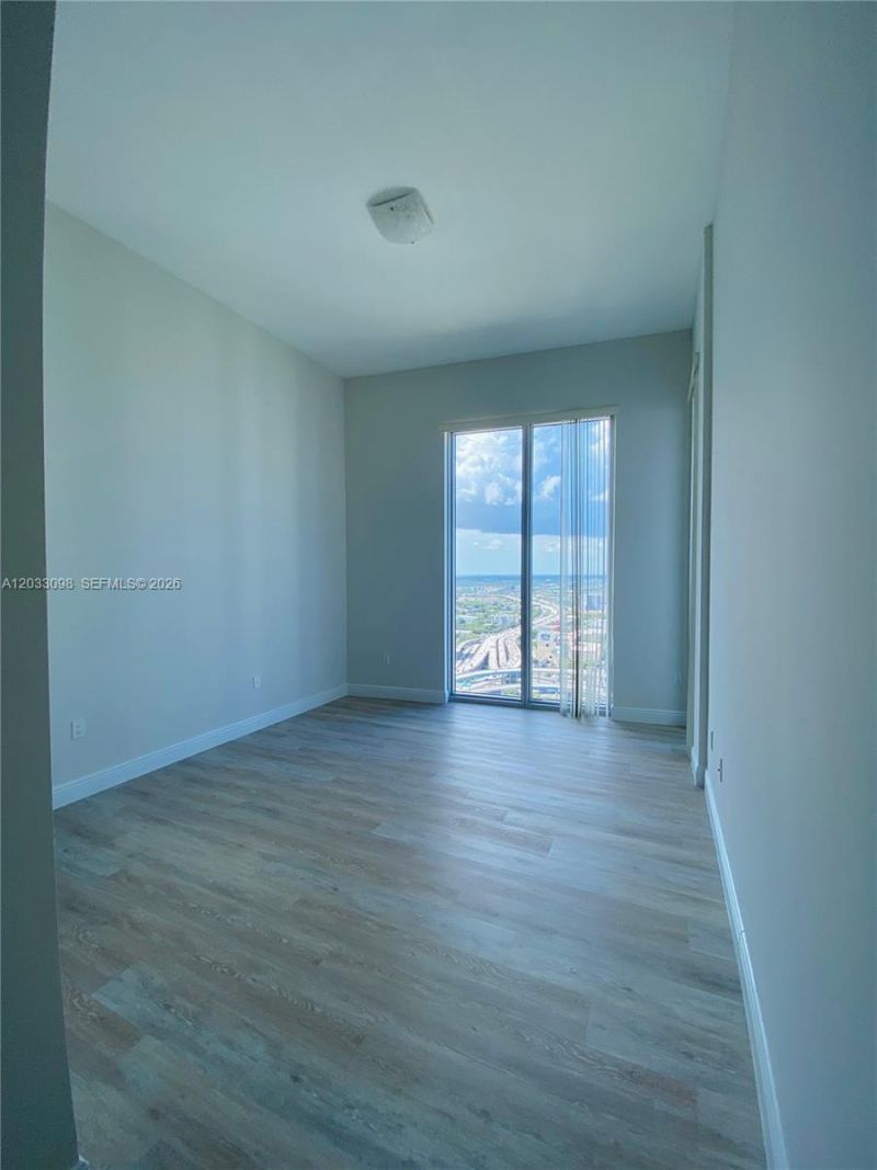 185 SW 7th St , Unit 4311, Miami, FL 33130 Photo