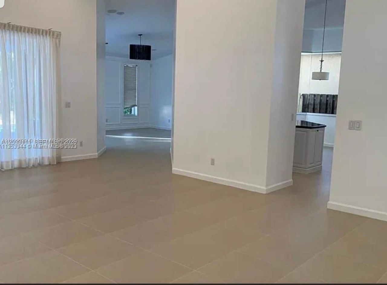 28 NW 108th Way , Plantation, FL 33324 Photo