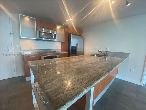 185 SW 7th St , Unit 4206, Miami, FL 33130