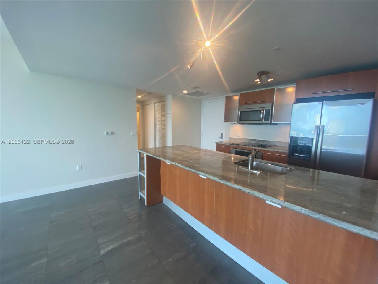 185 SW 7th St , Unit 4206, Miami, FL 33130 Photo