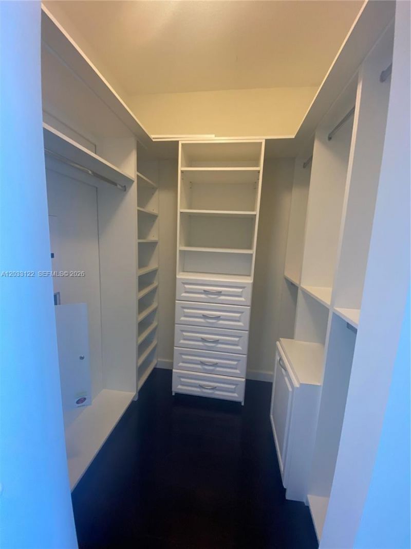 185 SW 7th St , Unit 4206, Miami, FL 33130 Photo