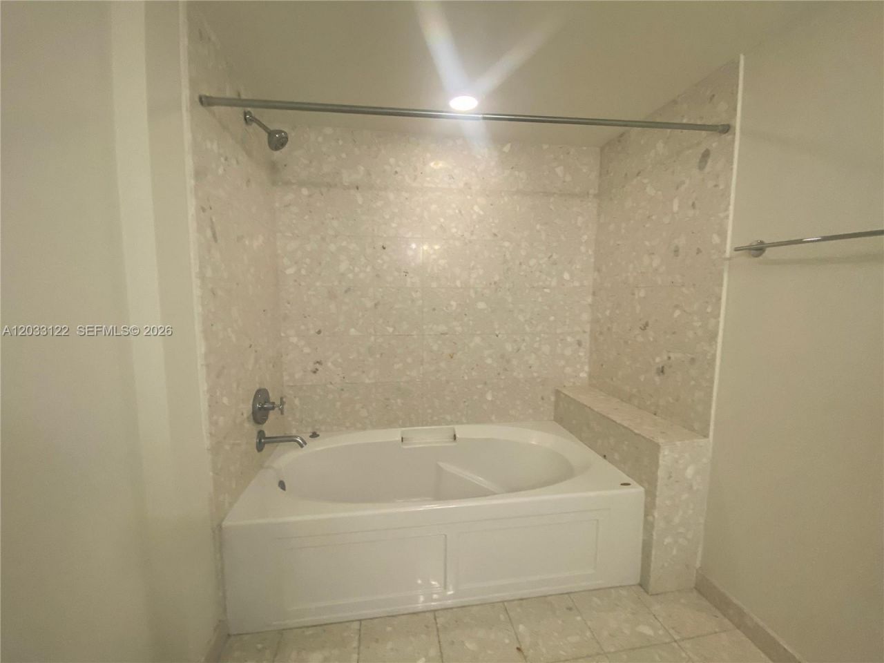 185 SW 7th St , Unit 4206, Miami, FL 33130 Photo